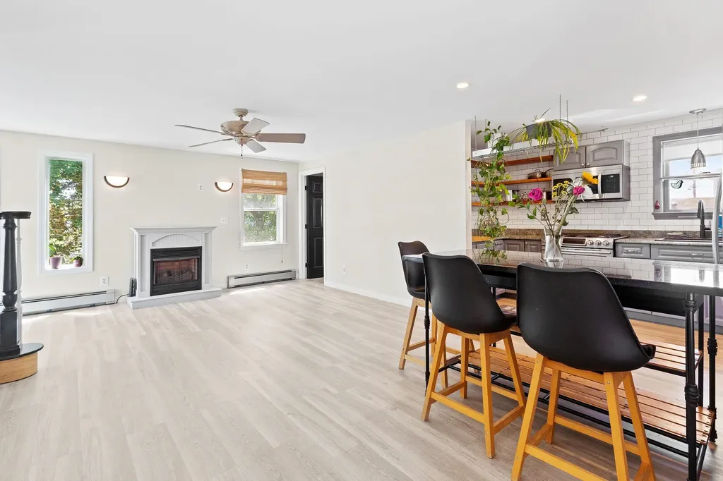 5 Viking Street Hampton NH 03842