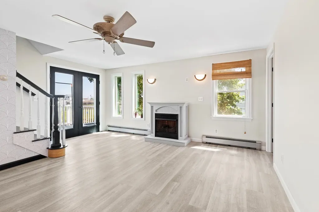 5 Viking Street Hampton NH 03842