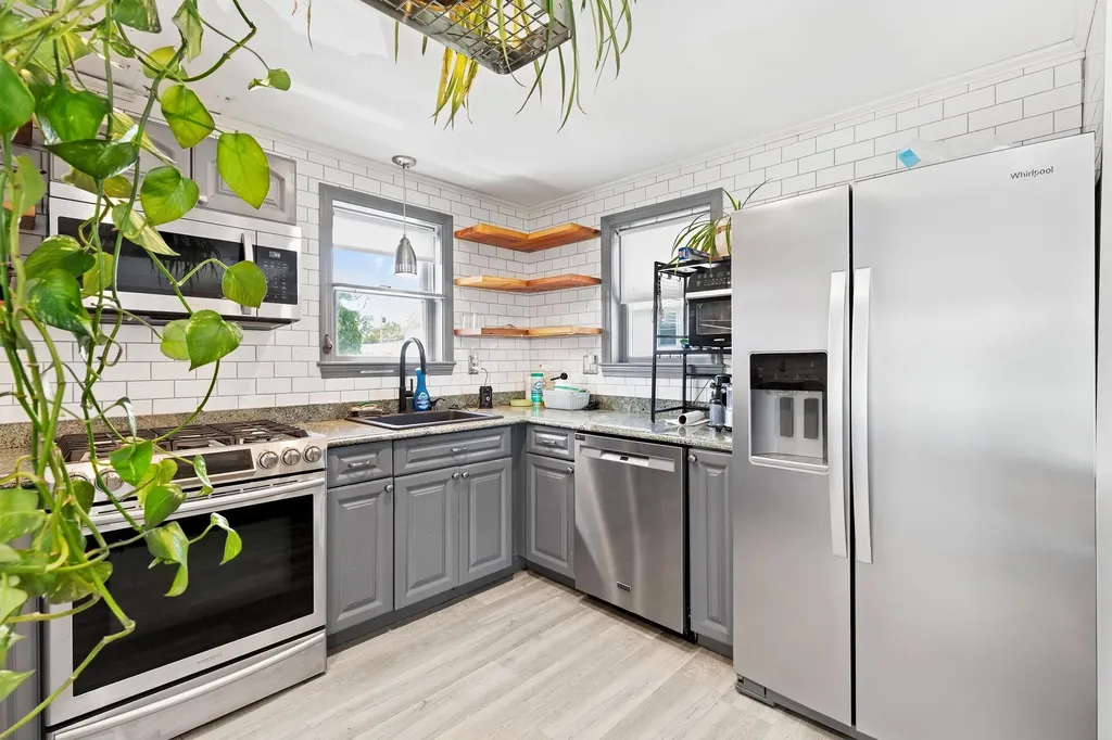 5 Viking Street Hampton NH 03842