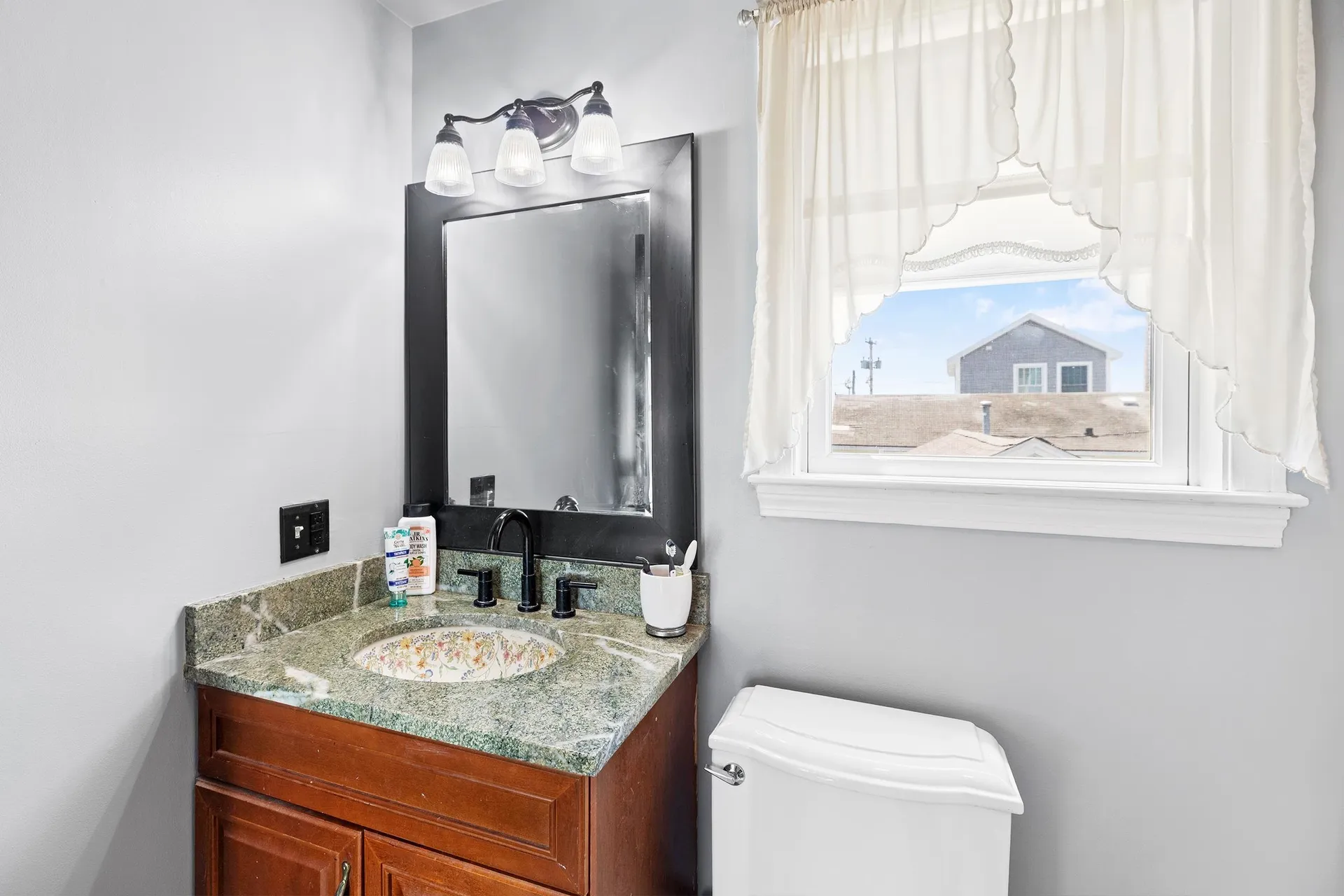 5 Viking Street Hampton NH 03842