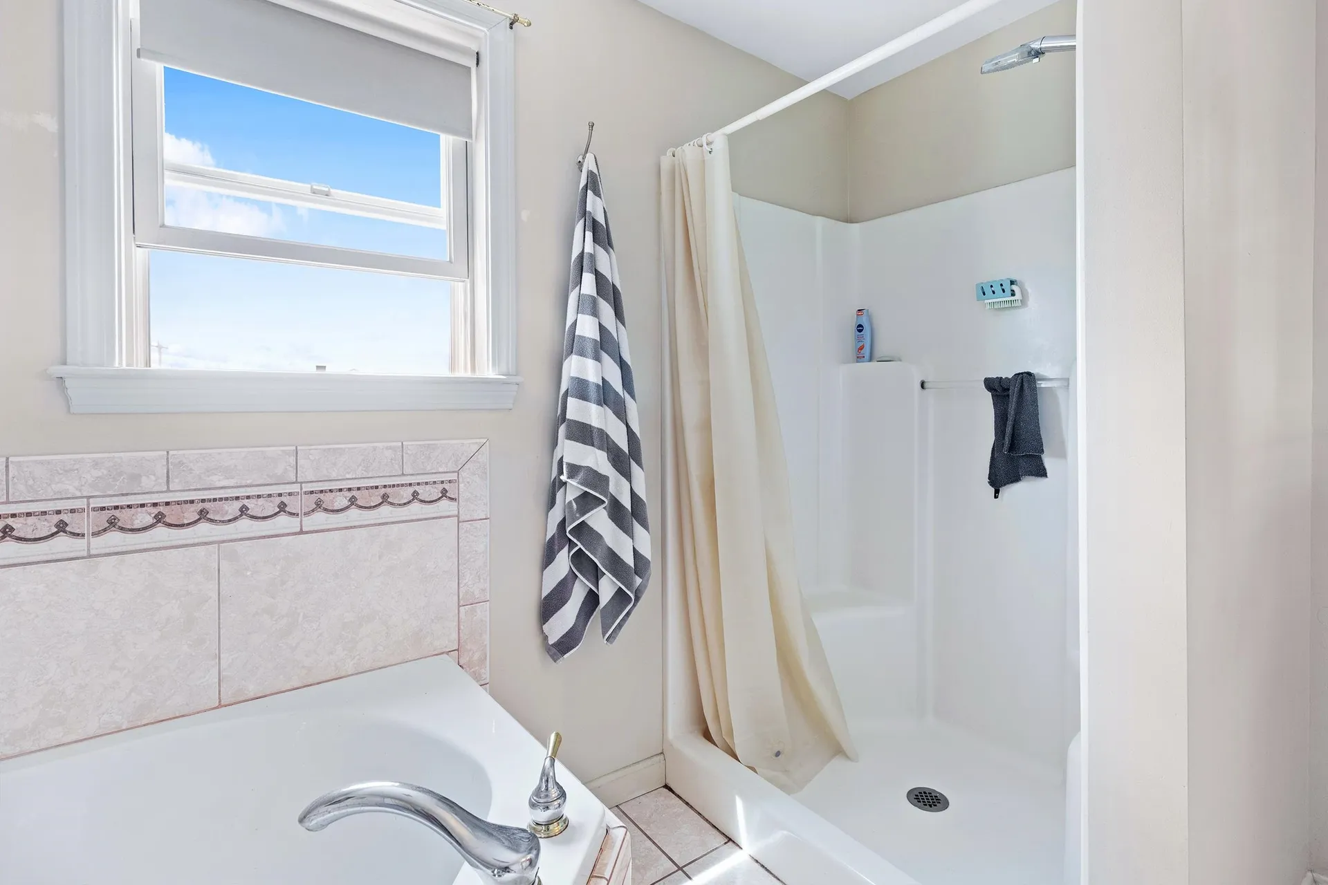 5 Viking Street Hampton NH 03842