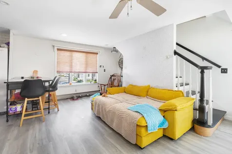 5 Viking Street Hampton NH 03842