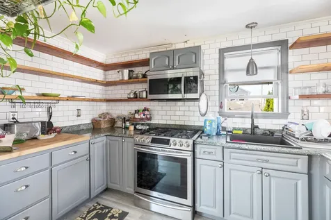 5 Viking Street Hampton NH 03842