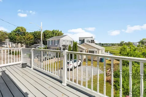 5 Viking Street Hampton NH 03842