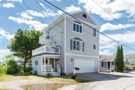 5 Viking Street Hampton NH 03842