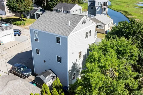 5 Viking Street Hampton NH 03842