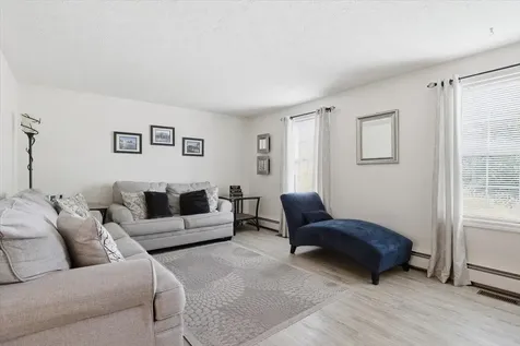 36 Wildwood Street Manchester NH 03103