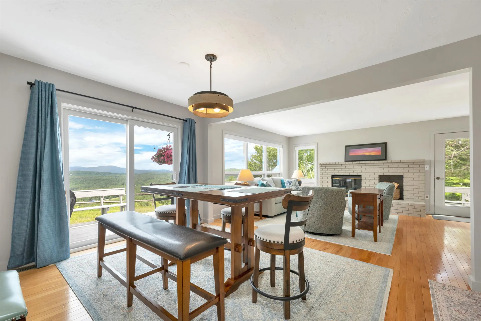 8 Ledgeview Way Plymouth NH 03264