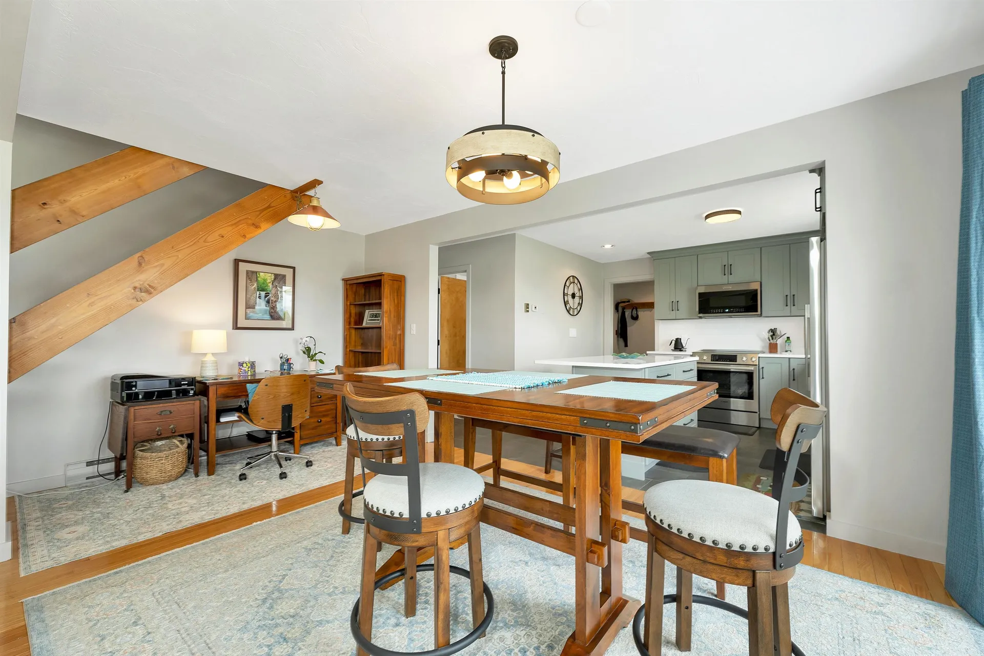 8 Ledgeview Way Plymouth NH 03264