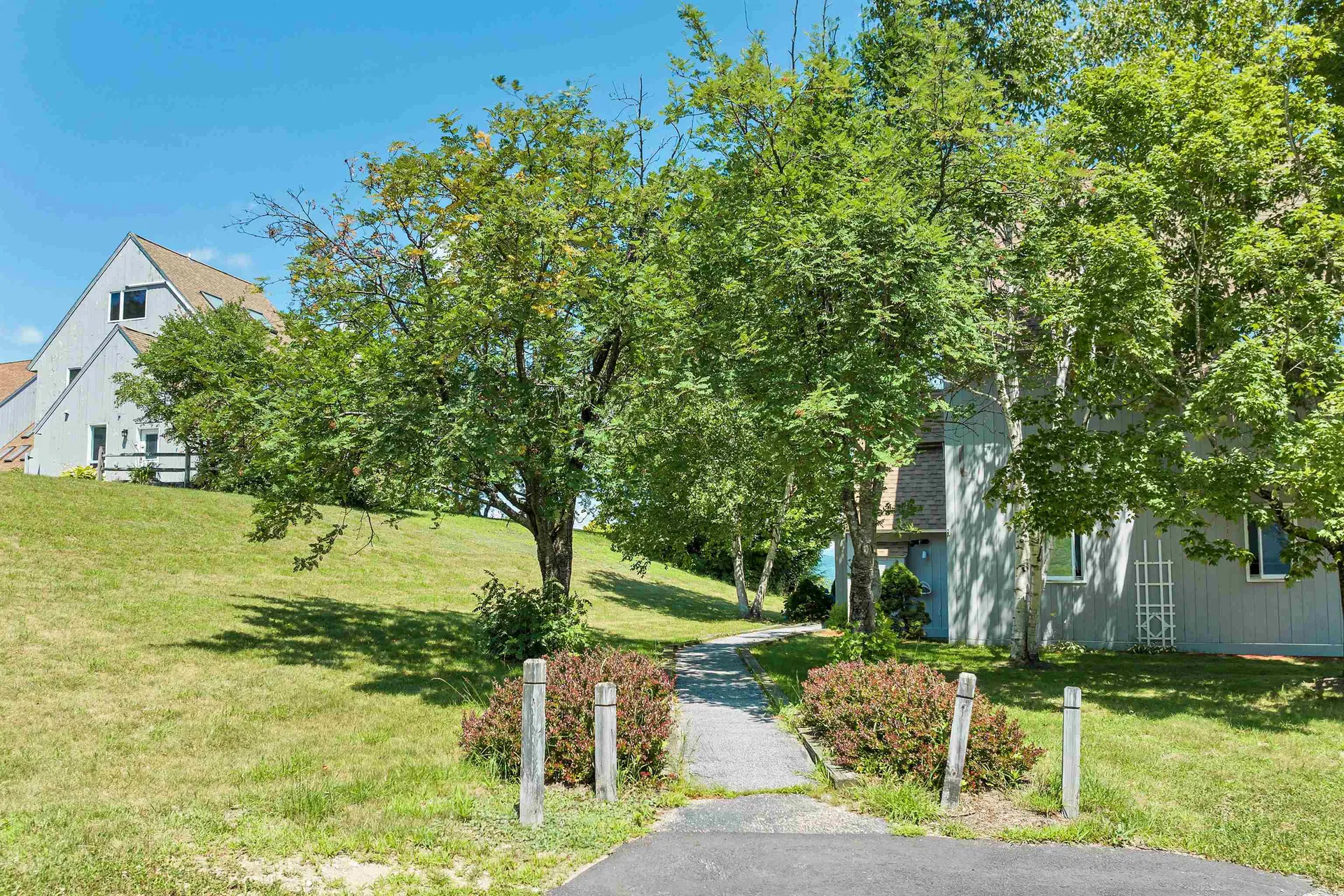 8 Ledgeview Way Plymouth NH 03264