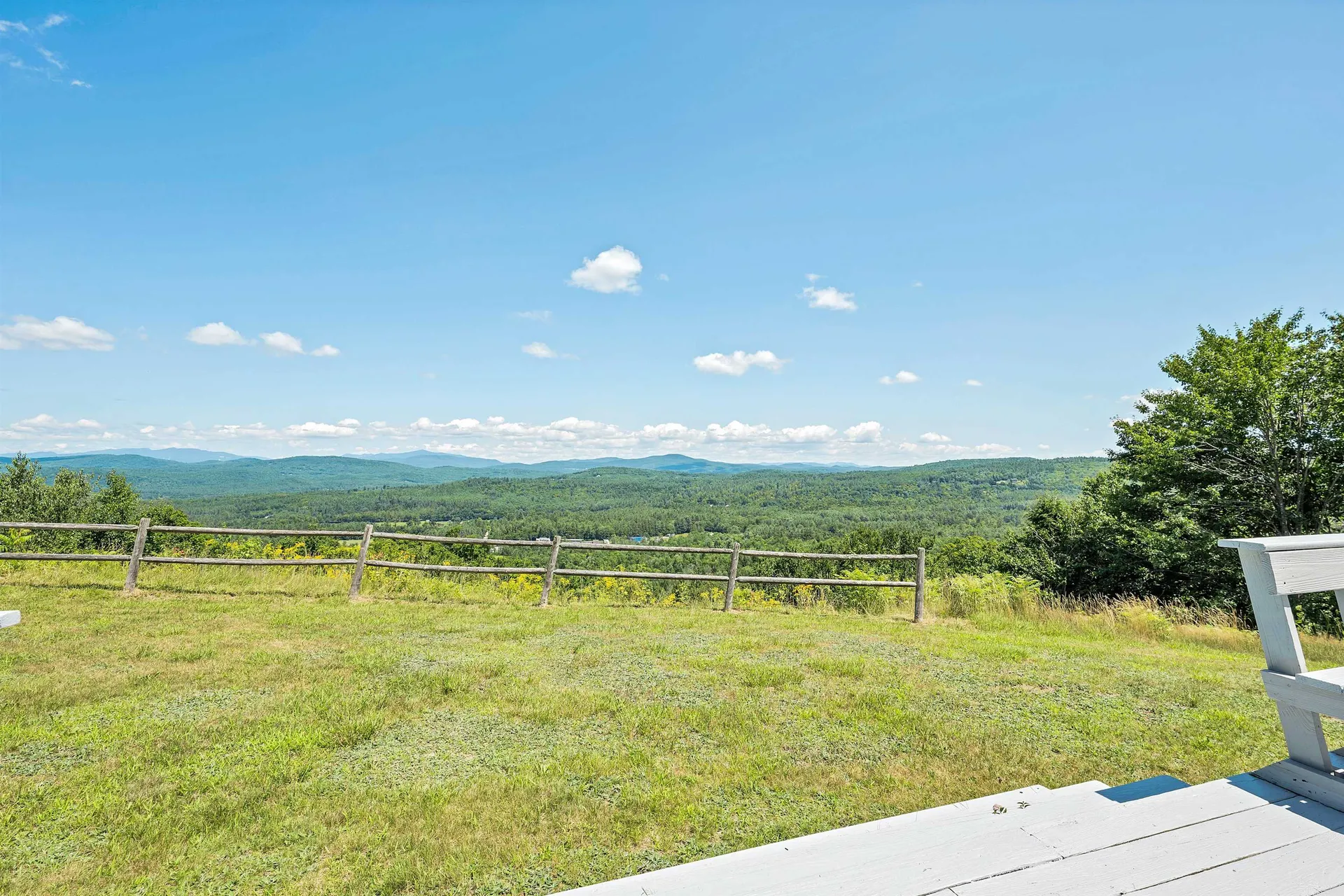 8 Ledgeview Way Plymouth NH 03264