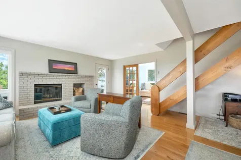 8 Ledgeview Way Plymouth NH 03264