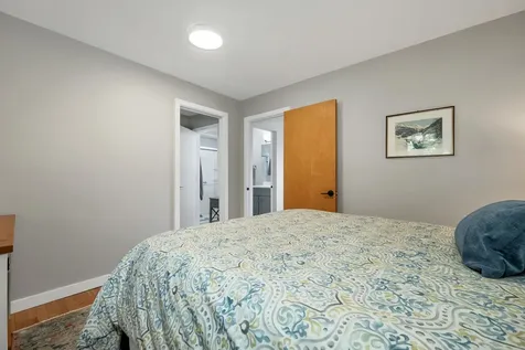 8 Ledgeview Way Plymouth NH 03264