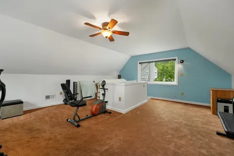 8 Ledgeview Way Plymouth NH 03264