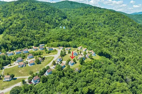 8 Ledgeview Way Plymouth NH 03264