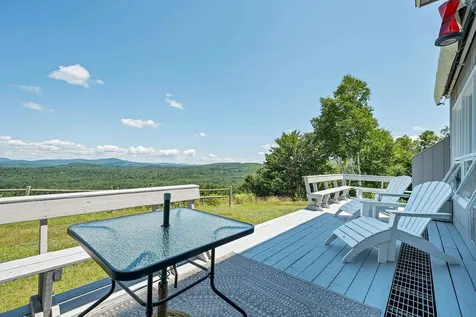 8 Ledgeview Way Plymouth NH 03264