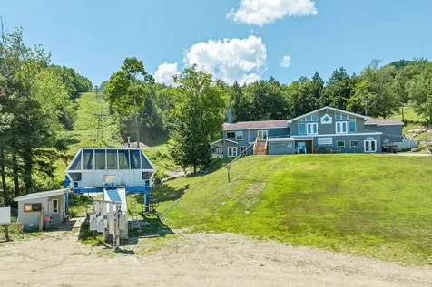 8 Ledgeview Way Plymouth NH 03264