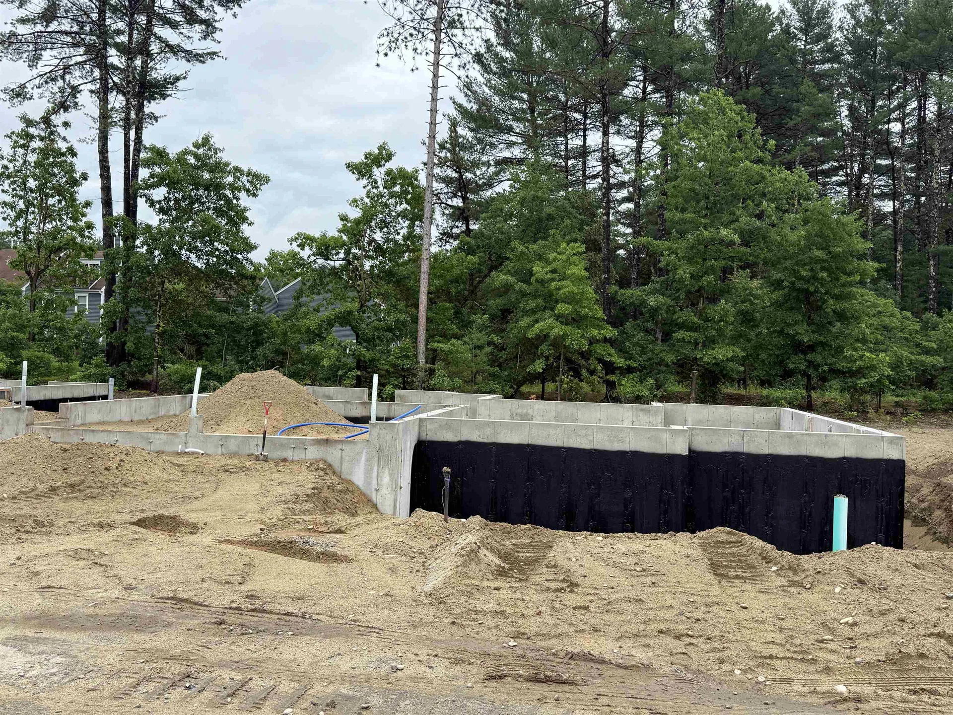 17 Wilderness Drive Nashua NH 03062