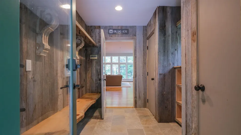24 Ledgewood Road Ludlow VT 05149