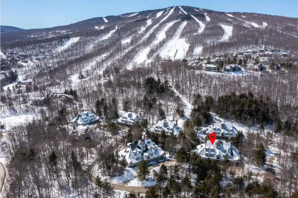 24 Ledgewood Road Ludlow VT 05149