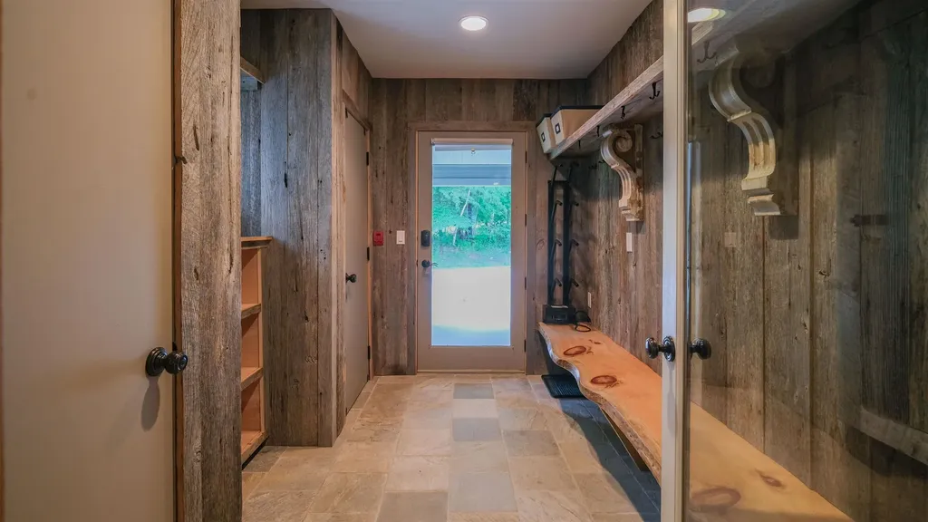 24 Ledgewood Road Ludlow VT 05149