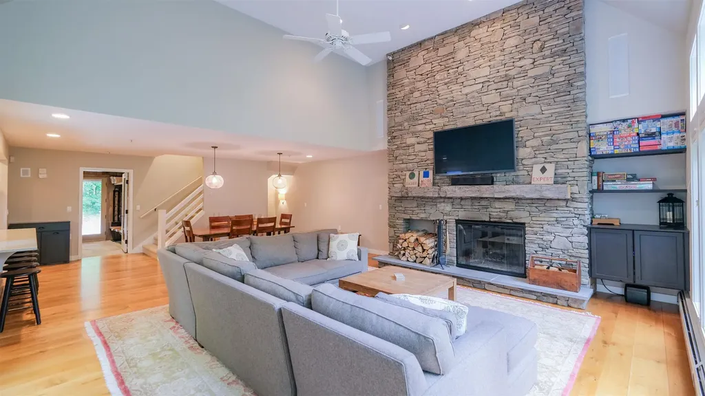 24 Ledgewood Road Ludlow VT 05149