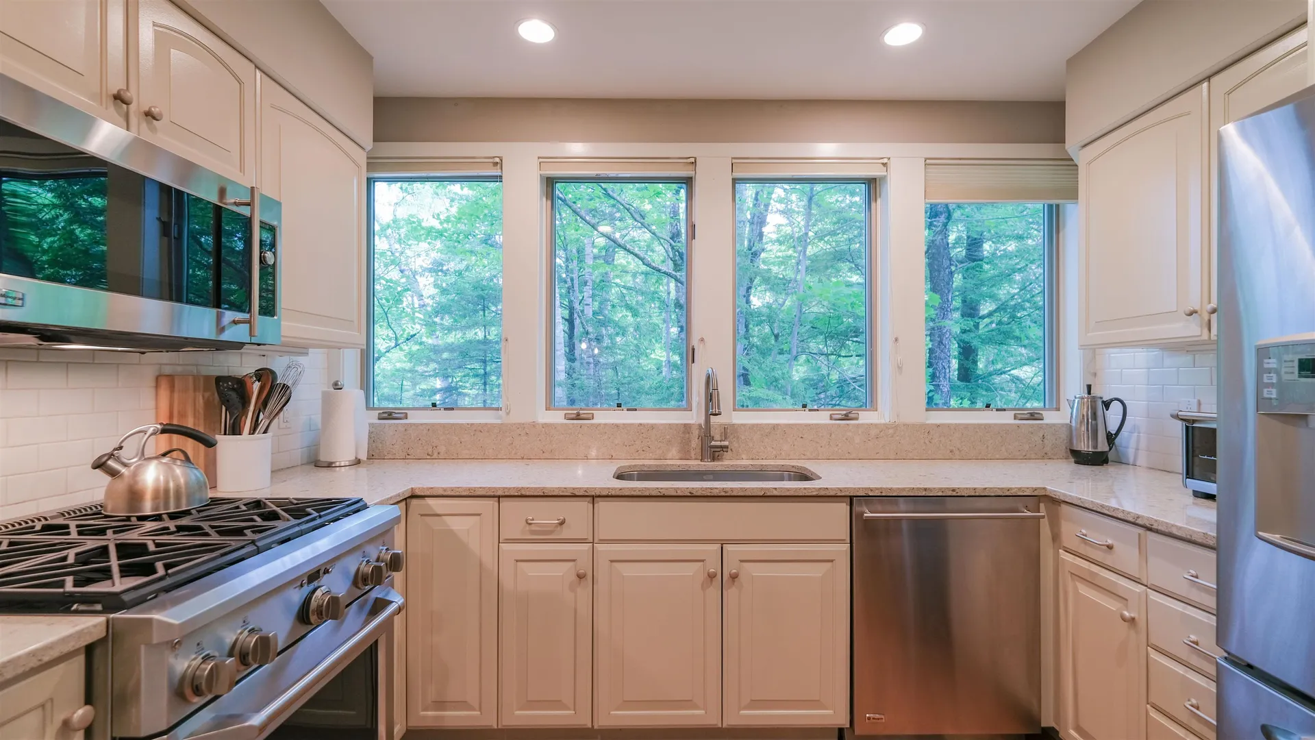 24 Ledgewood Road Ludlow VT 05149