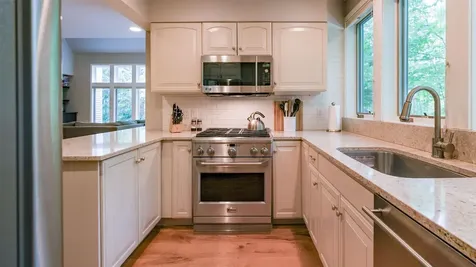 24 Ledgewood Road Ludlow VT 05149