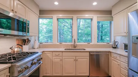 24 Ledgewood Road Ludlow VT 05149