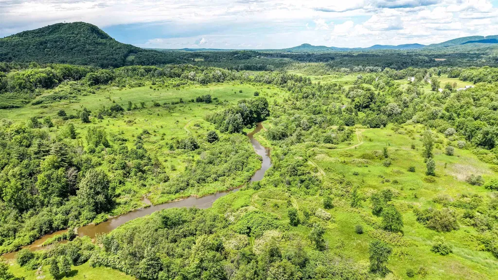 7 Riparian Way Milton VT 05468