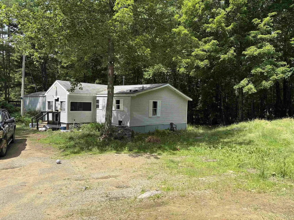 47 Gray Road Barnstead NH 03218