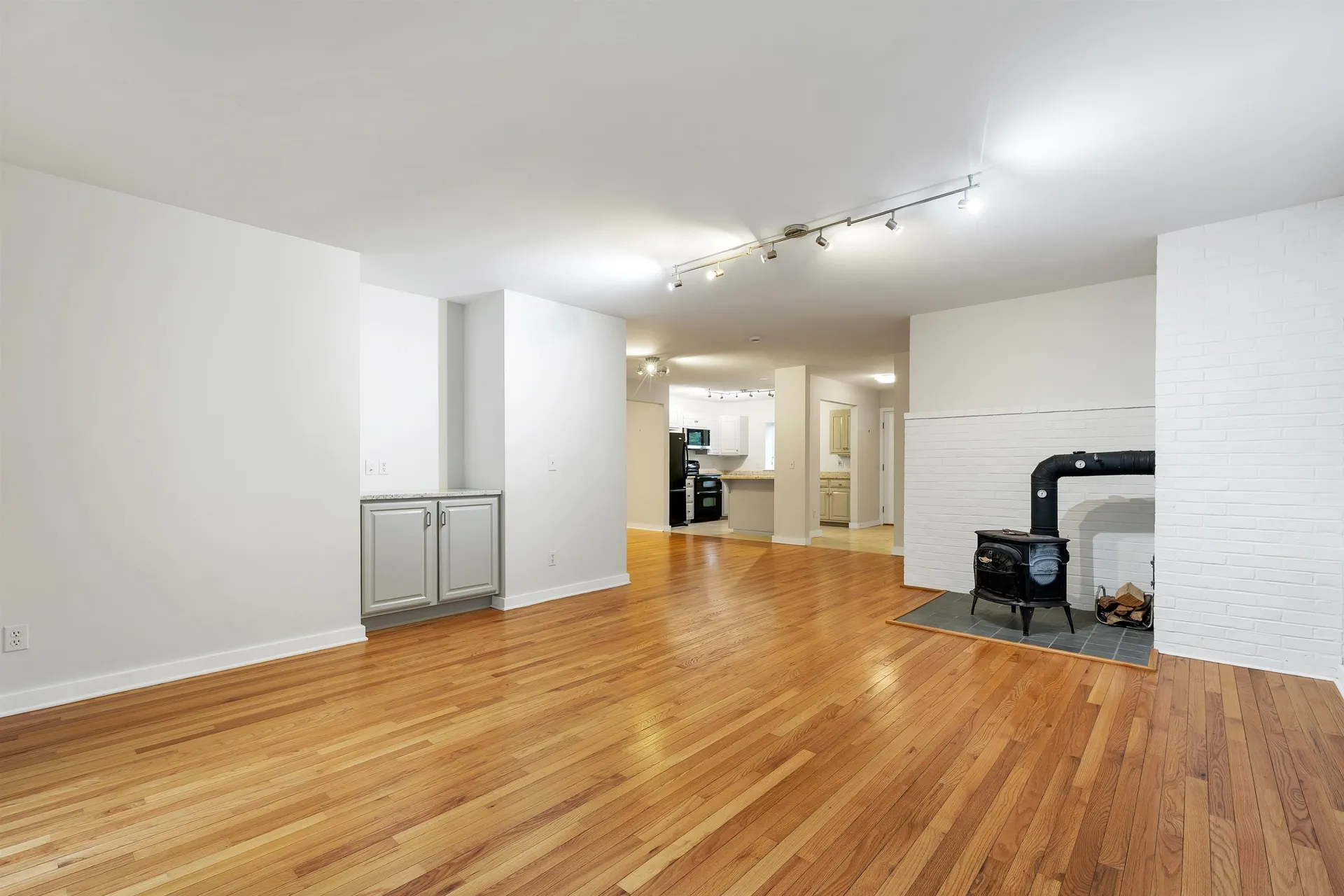 1 Wheelock Wood, Fairview Avenue Hanover NH 03755