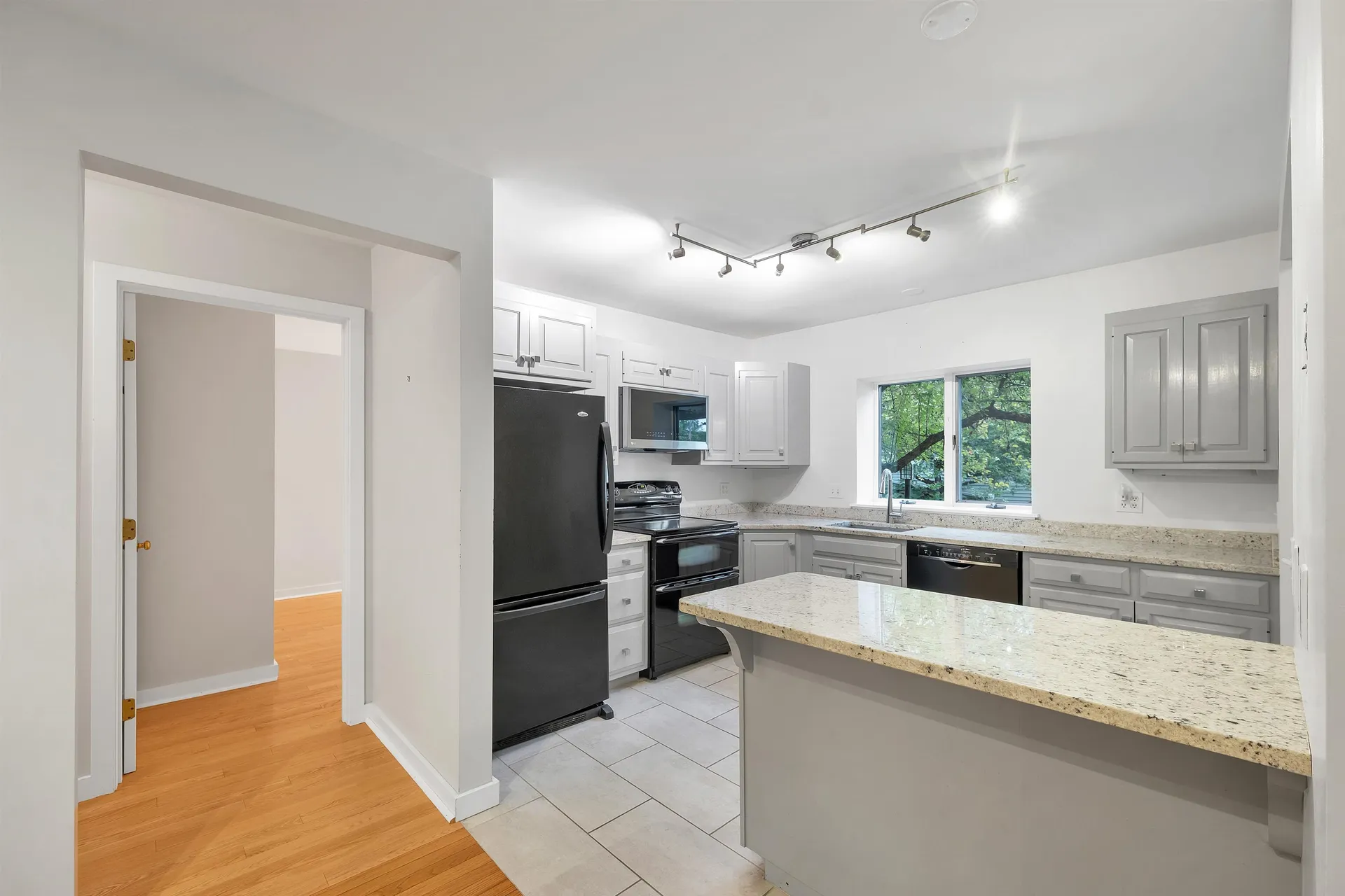 1 Wheelock Wood, Fairview Avenue Hanover NH 03755