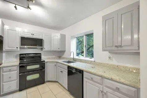 1 Wheelock Wood, Fairview Avenue Hanover NH 03755