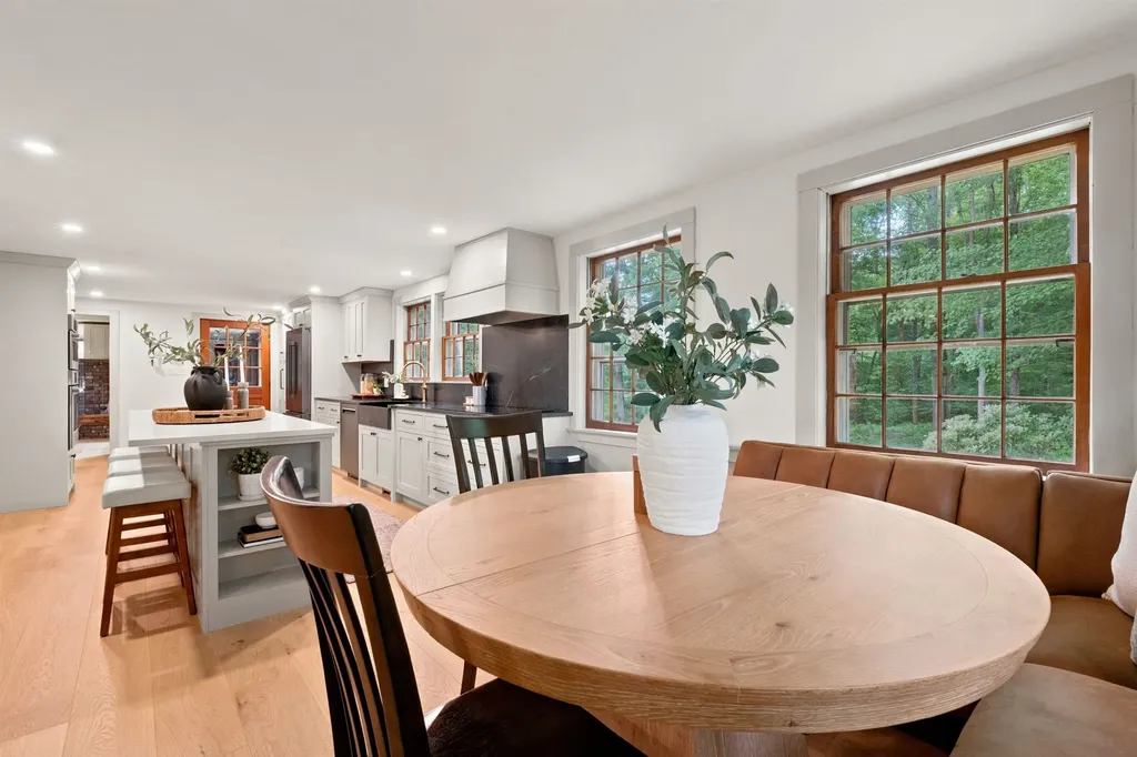125 Lee Road Moultonborough NH 03254