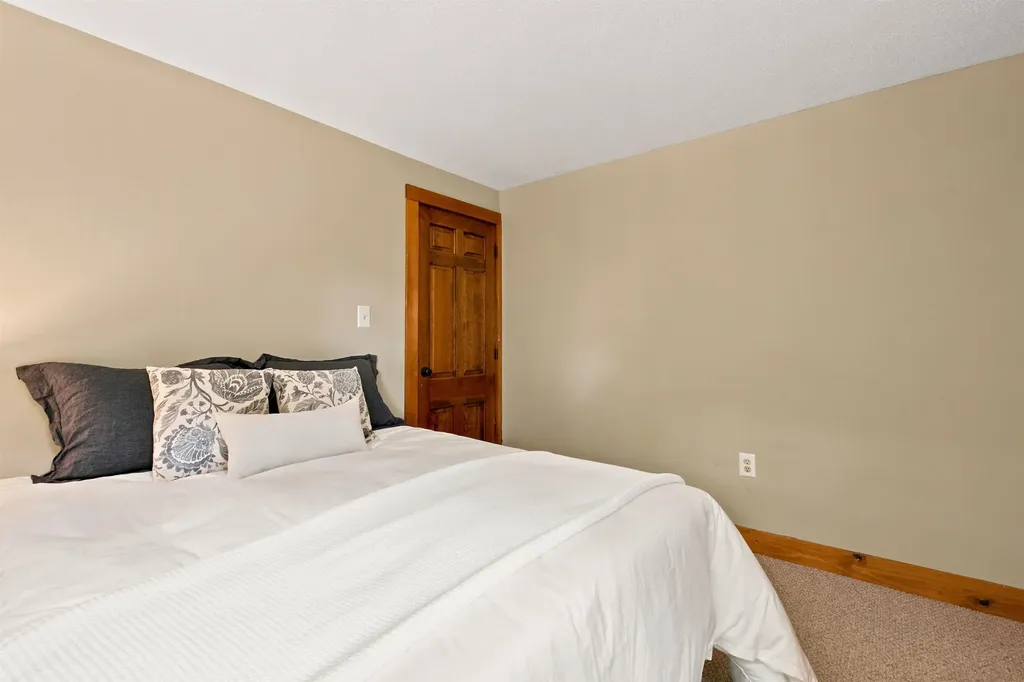 125 Lee Road Moultonborough NH 03254