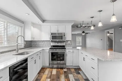81 N Lowell Road Windham NH 03087