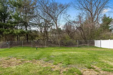 81 N Lowell Road Windham NH 03087