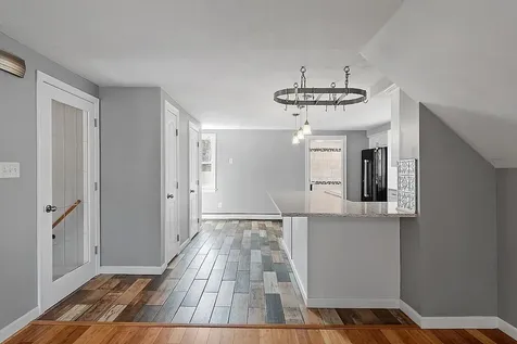 81 N Lowell Road Windham NH 03087