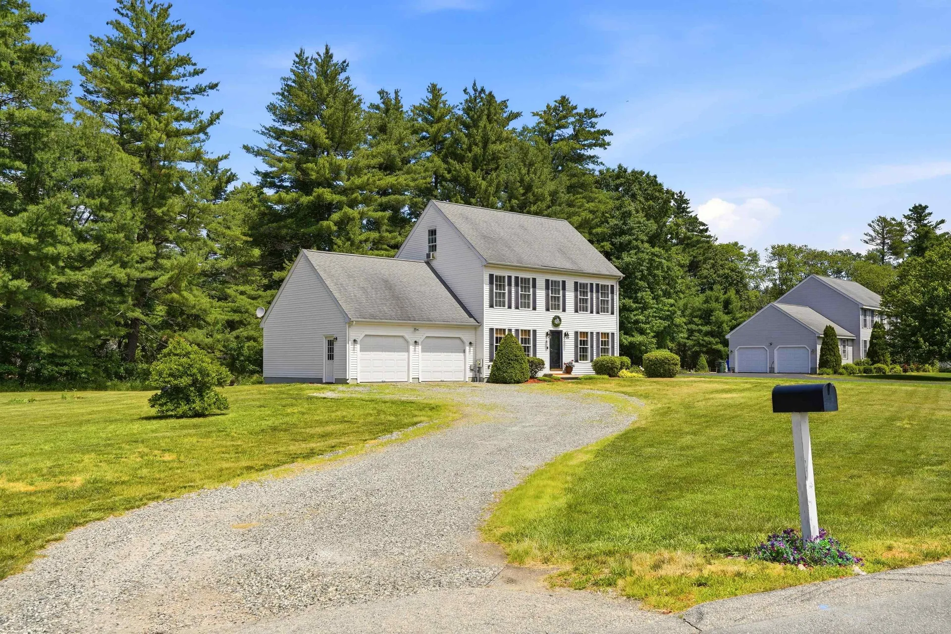 14 Faucher Road Londonderry NH 03053