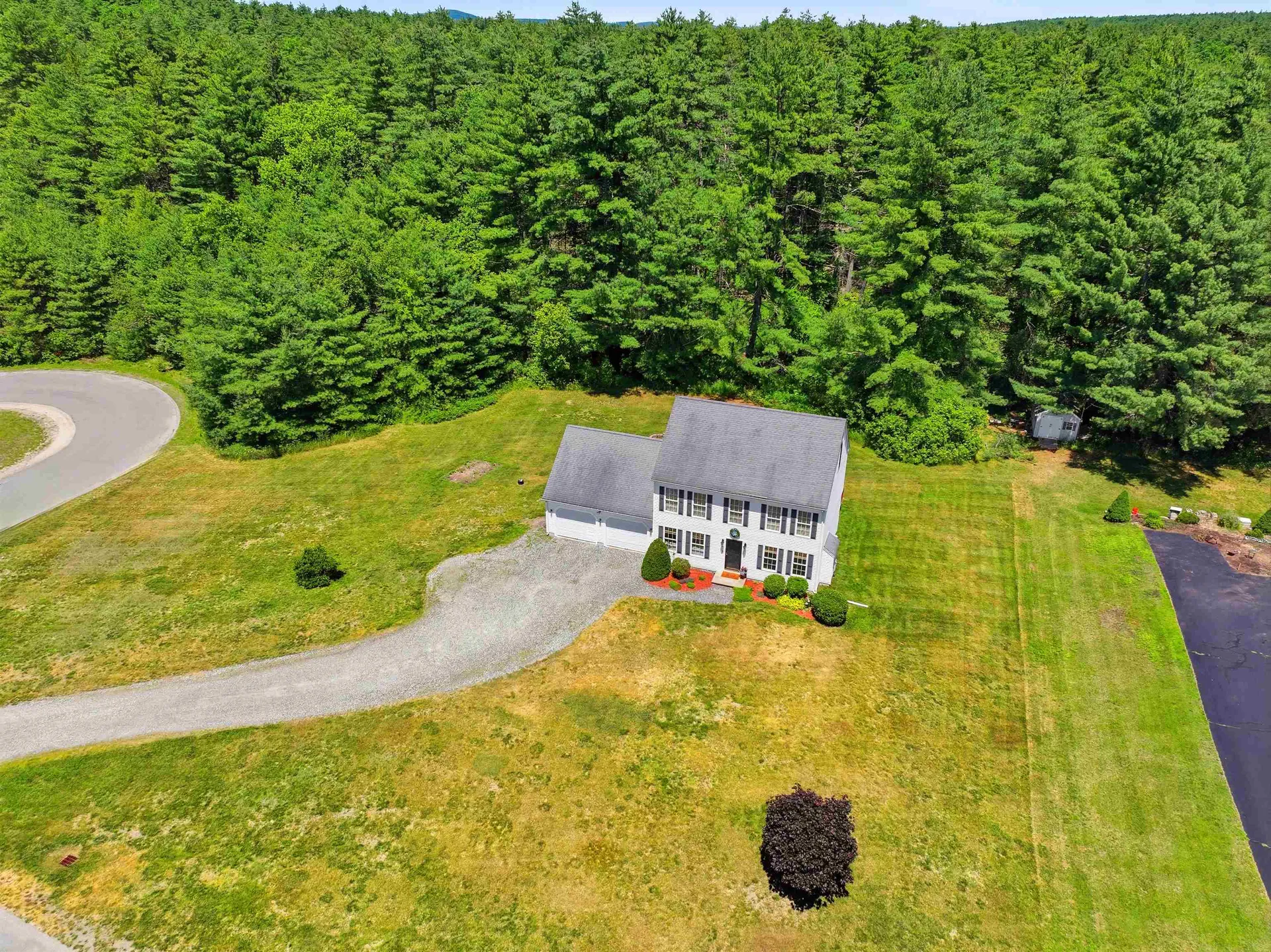 14 Faucher Road Londonderry NH 03053