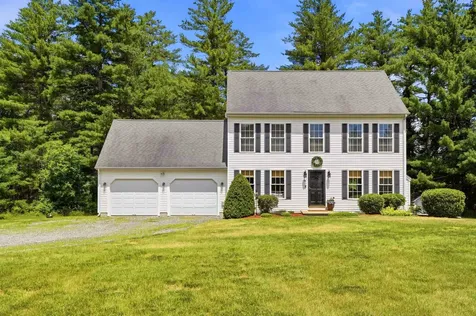 14 Faucher Road Londonderry NH 03053