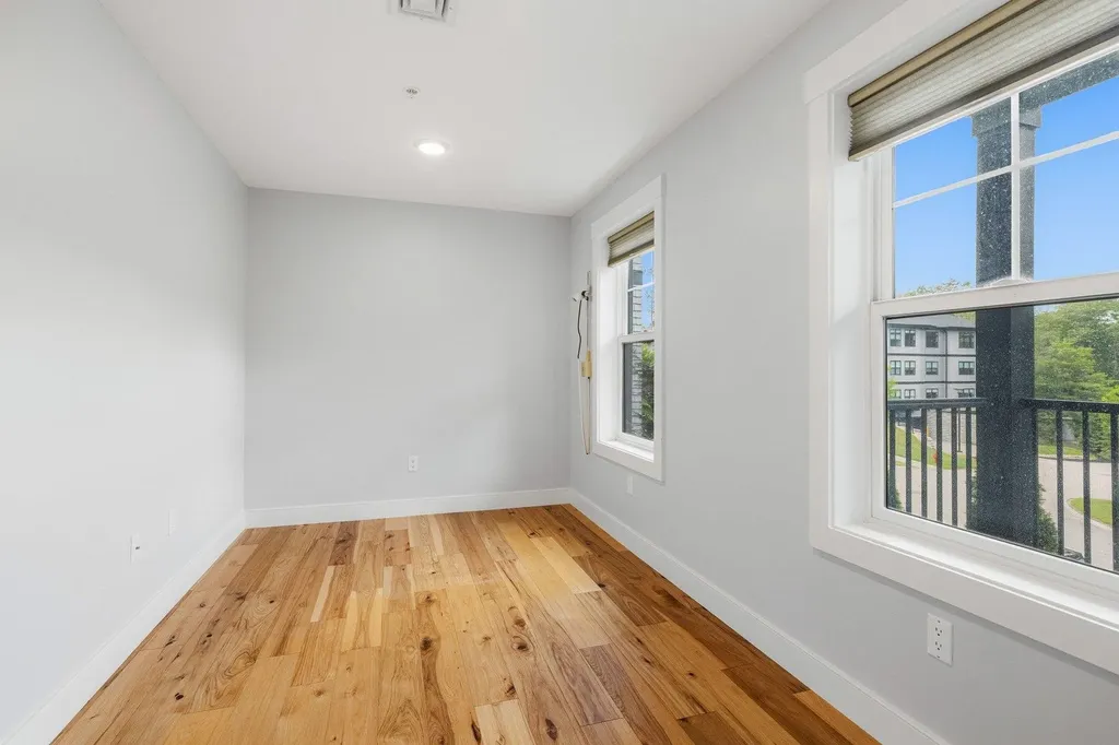 2075 Lafayette Road Portsmouth NH 03801