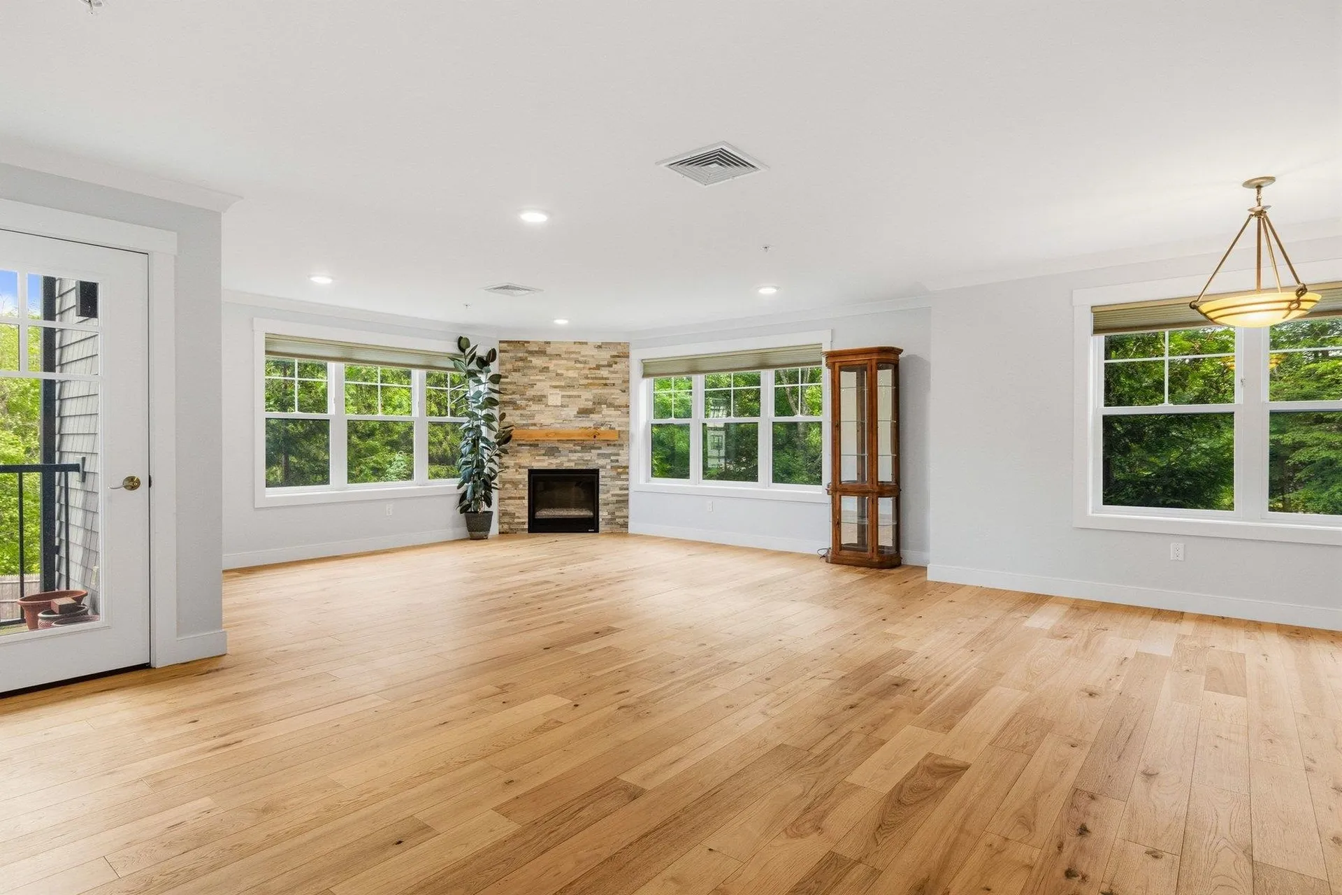 2075 Lafayette Road Portsmouth NH 03801