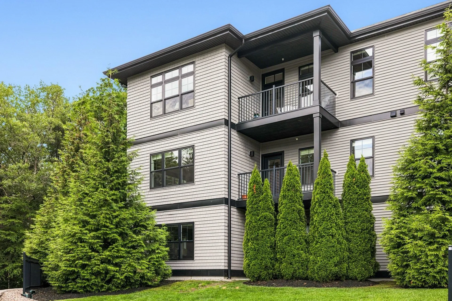 2075 Lafayette Road Portsmouth NH 03801