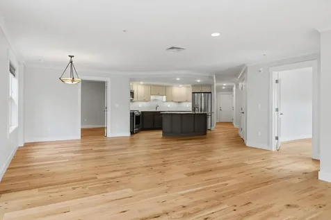 2075 Lafayette Road Portsmouth NH 03801