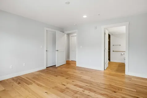 2075 Lafayette Road Portsmouth NH 03801