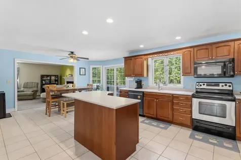 17 Stanley Pond Drive Rochester NH 03839