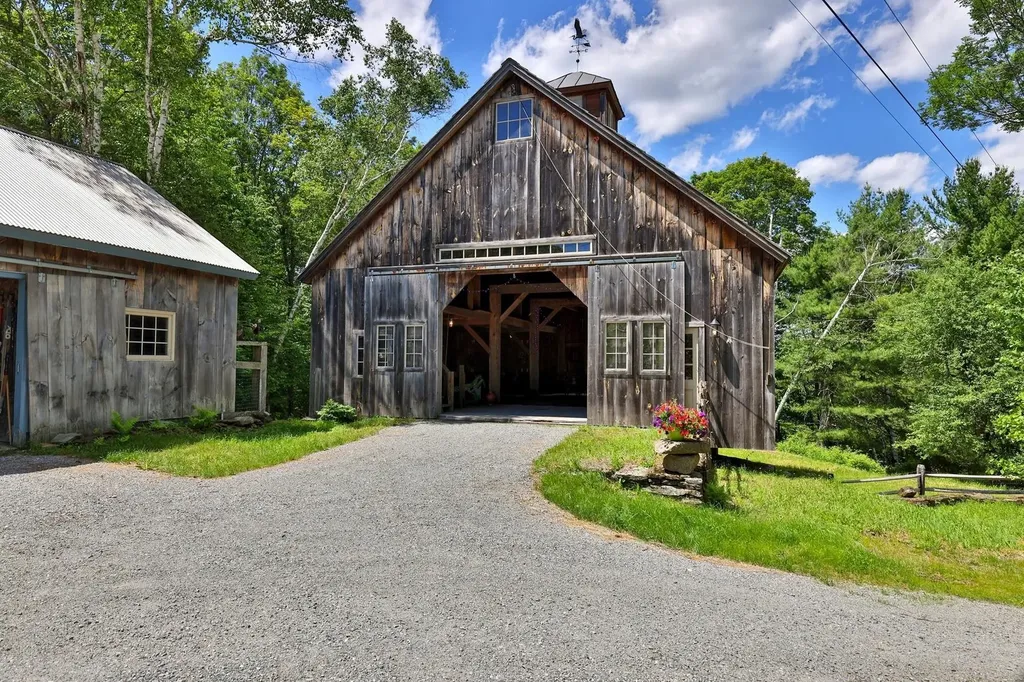 328 Gravelin Road Weathersfield VT 05151