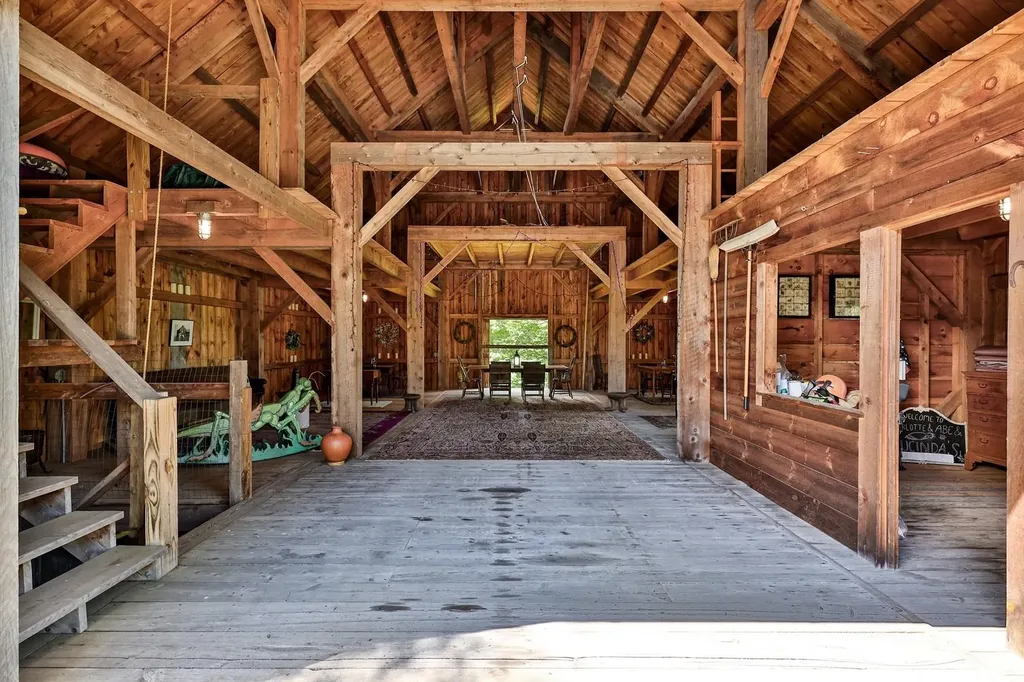 328 Gravelin Road Weathersfield VT 05151